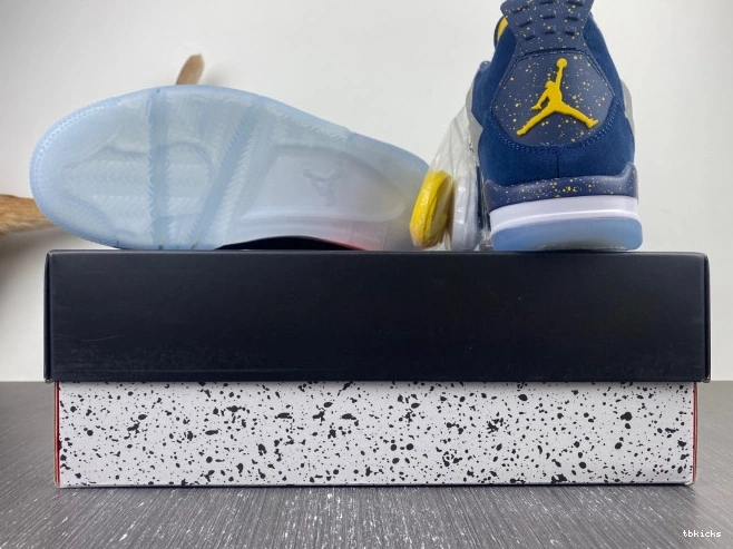 Reps TBK Jordan Retro (PE) 4 Air AJ4-1036660 Michigan 0805